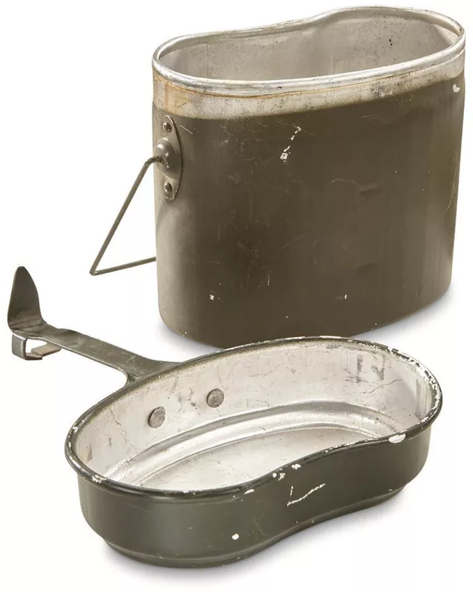 Romanian 2pc Mess Kit Used